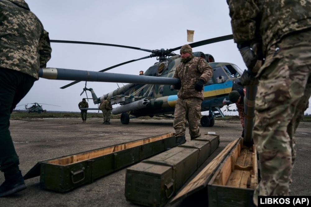 Mi-24 Ukraine thêm uy lực khi trang bị ống phóng rocket của Mỹ - Ảnh 4.