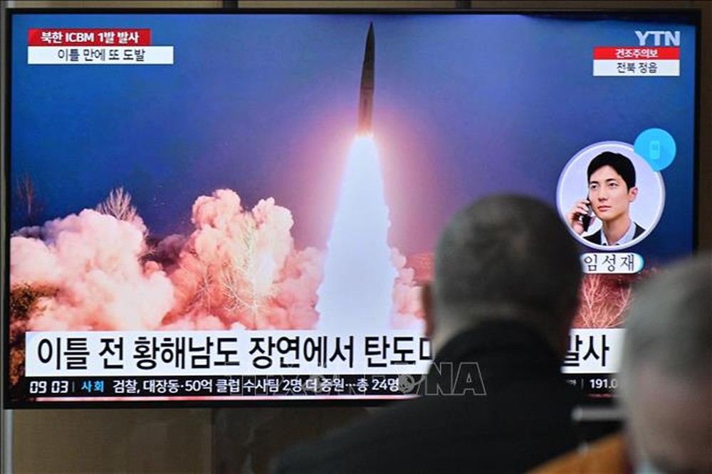 Hàn Quốc: Xác nhận Triều Tiên phóng 2 tên lửa đạn đạo tầm ngắn - Ảnh 1.
