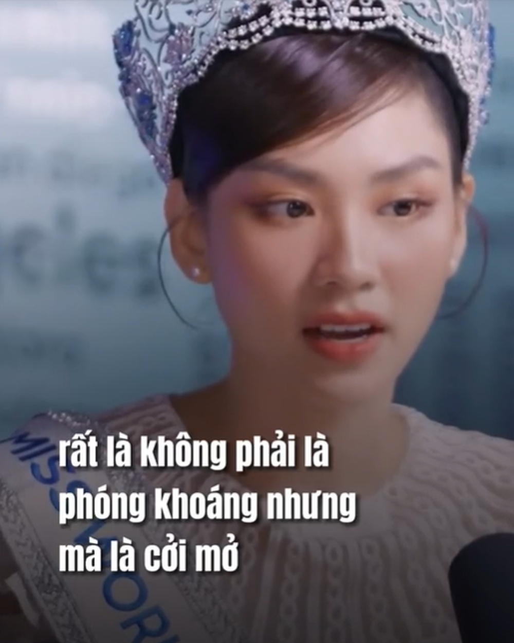 Đoạn phỏng vấn Hoa hậu Mai Phương bỗng hot trở lại, ai cũng phải khen: Tư duy dạy con của gia đình cô quá hay