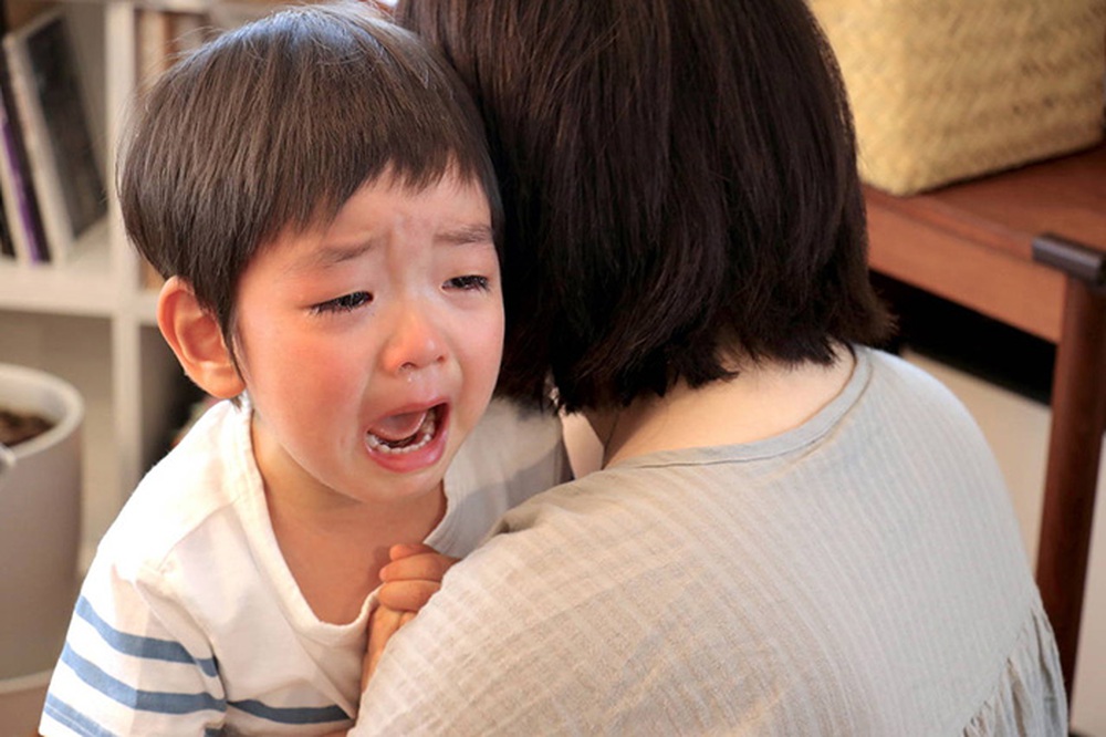Đ&acirc;y l&agrave; 6 điều đ&aacute;ng sợ nhất với mọi đứa trẻ, cha mẹ đ&atilde; l&agrave;m bao nhi&ecirc;u trong số đ&oacute;? - Ảnh 1.