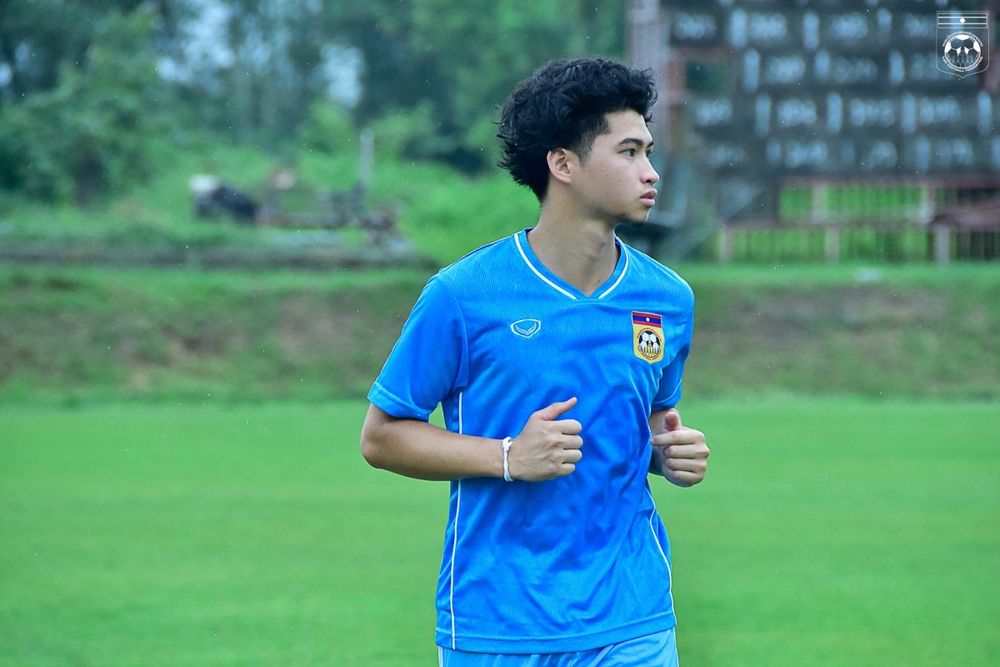 U23 Lào triệu tập cầu thủ từ Pháp đấu U23 Việt Nam - Ảnh 1.