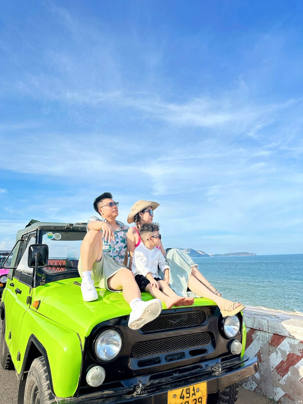Tour xe Jeep đi trên cung đường biển Mũi Né, nơi sống ảo cho những người thích “xê dịch”