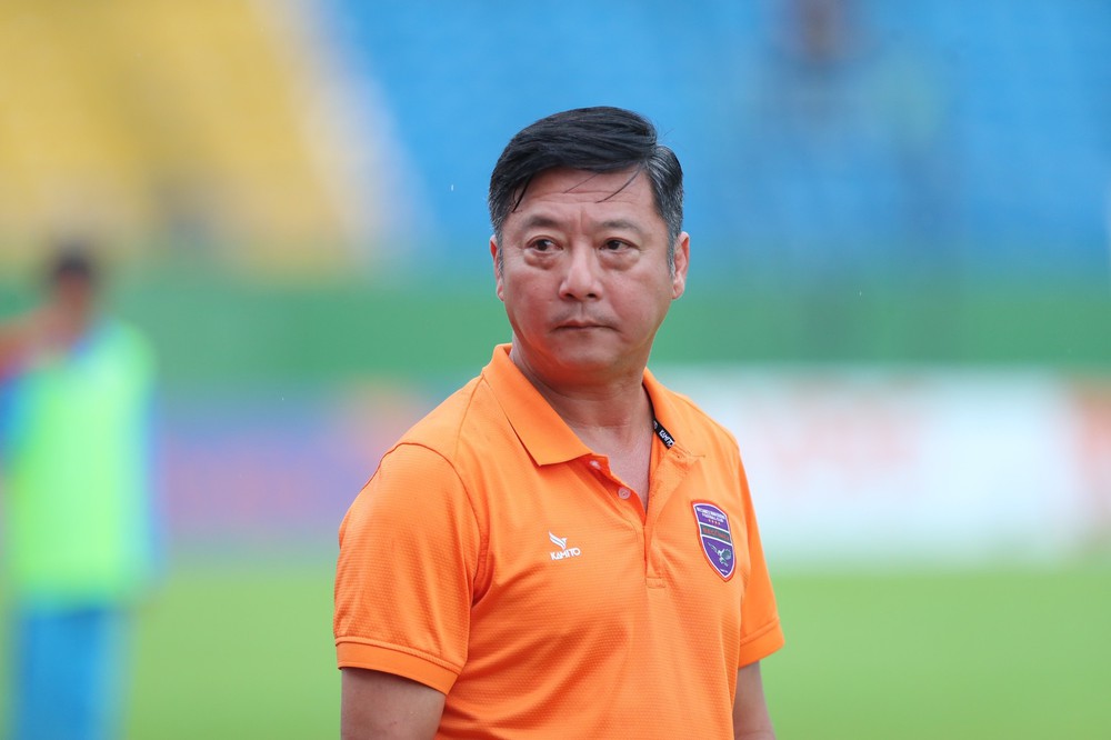 HLV Lê Huỳnh Đức: ‘Chúng tôi không dại đi bắt tay với CLB TPHCM ở lượt trận cuối’ - Ảnh 1.
