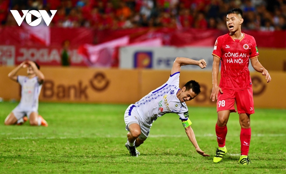 Hình ảnh “kém vui” ở Hàng Đẫy trong ngày CLB CAHN thắng 2-1 Hà Nội FC - Ảnh 14.