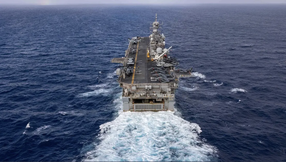 Hải quân Mỹ triển khai hơn 3.000 quân tới Biển Đỏ sau khi Iran bắt giữ tàu chở dầu - Ảnh 1.