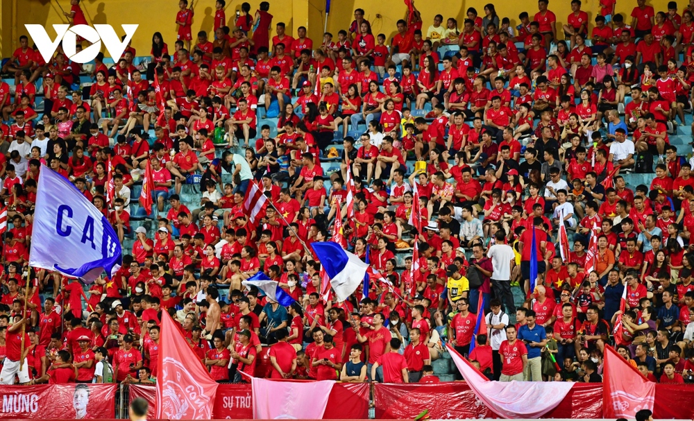 Hình ảnh “kém vui” ở Hàng Đẫy trong ngày CLB CAHN thắng 2-1 Hà Nội FC - Ảnh 2.