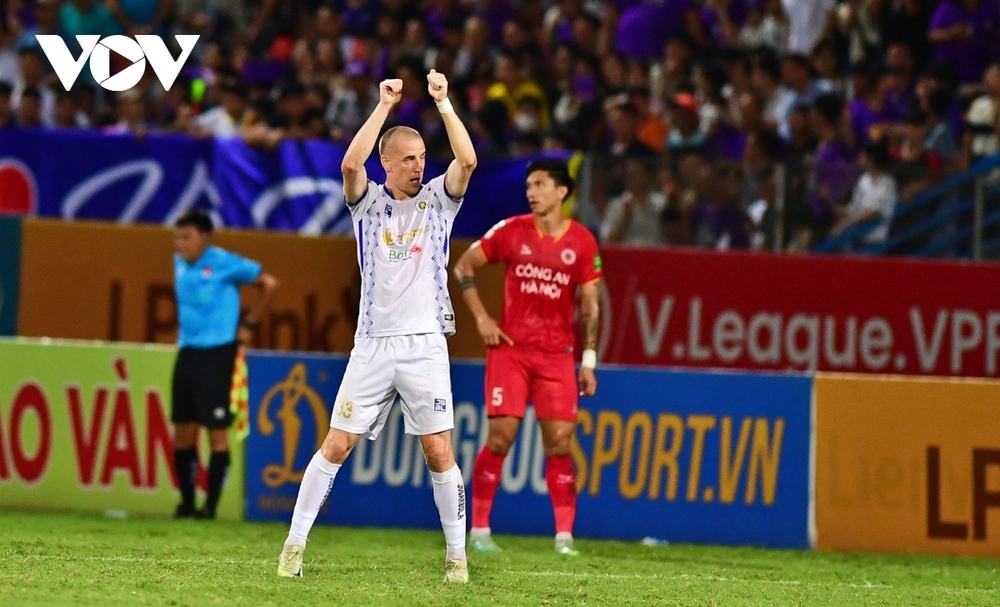 Hình ảnh “kém vui” ở Hàng Đẫy trong ngày CLB CAHN thắng 2-1 Hà Nội FC - Ảnh 9.