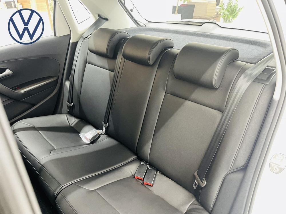 Đại lý xả kho VW Polo: Giảm 145 triệu, vẫn khó tìm khách vì quá ít ‘option’