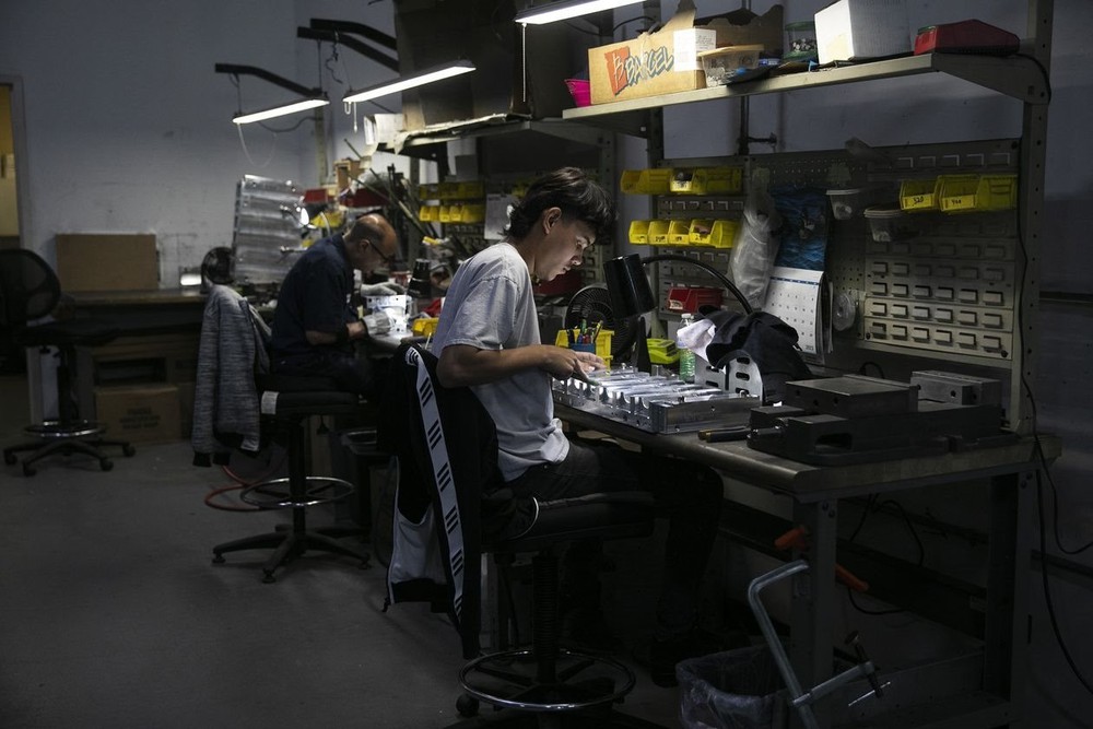 Chấm dứt kỷ nguyên made in China không dễ: Hãng bơm xà phòng Mỹ câm nín đưa nhà máy từ Trung Quốc về quê dù chẳng có lợi nhuận - Ảnh 6.