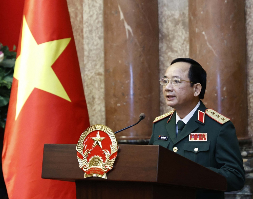 Chủ tịch nước trao Quyết định thăng quân hàm cho Trung tướng Trịnh Văn Quyết - Ảnh 3.