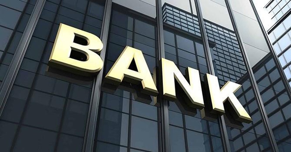 Chân dung ngân hàng nhỏ vừa được nhà đầu tư nước ngoài bất ngờ chi hơn 1.000 tỷ để sở hữu 14% vốn cổ phần trong ngày 8/8 - Ảnh 1.