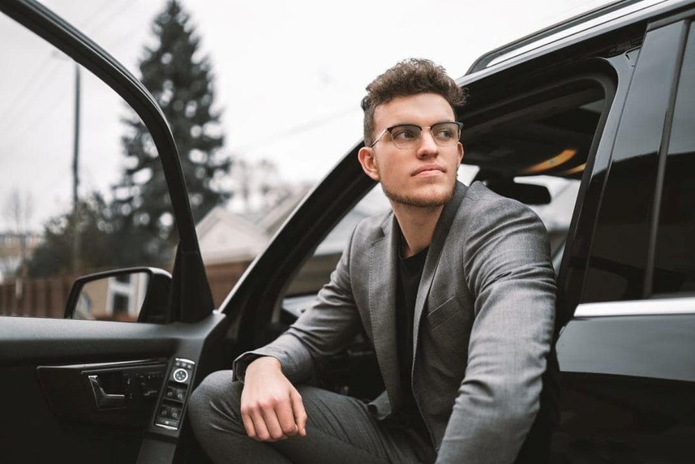 Triệu phú 23 tuổi giàu lên nhờ 7 năm làm quần quật chưa từng nghỉ 1 ngày, đam mê thúc đẩy giàu sang chứ không giao du bạn bè - Ảnh 1.