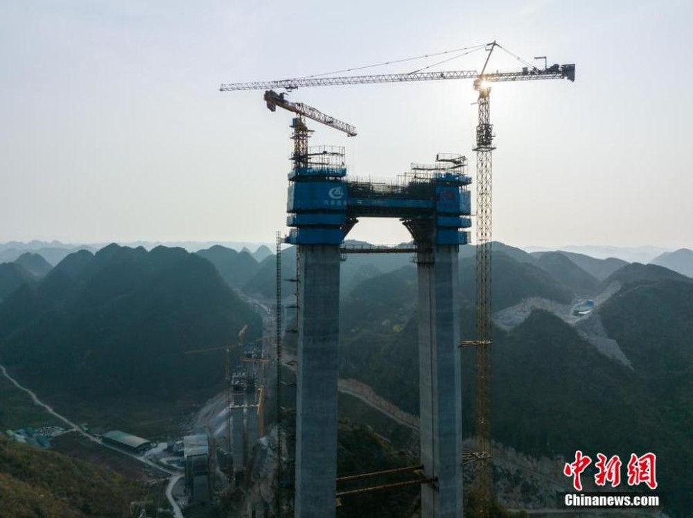 Tự phá kỷ lục của chính mình, Trung Quốc xây tiếp cầu cao nhất thế giới bên trên vết nứt Trái Đất - Ảnh 11.