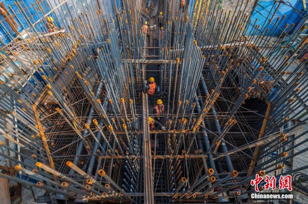Tự phá kỷ lục của chính mình, Trung Quốc xây tiếp cầu cao nhất thế giới bên trên vết nứt Trái Đất - Ảnh 13.
