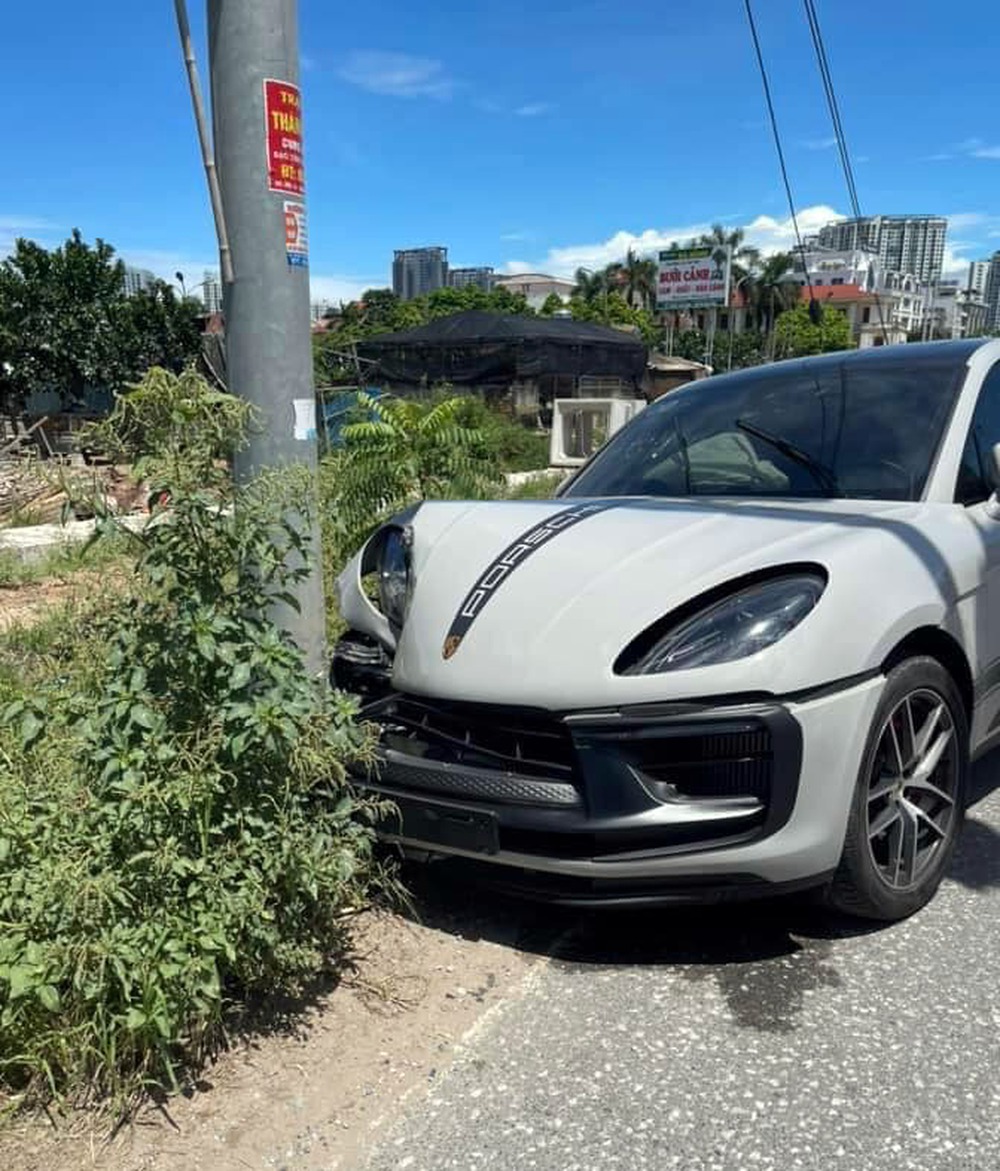 Đằng sau những bức ảnh TNGT: Porsche Macan S thử sức với cột điện - Ảnh 2.