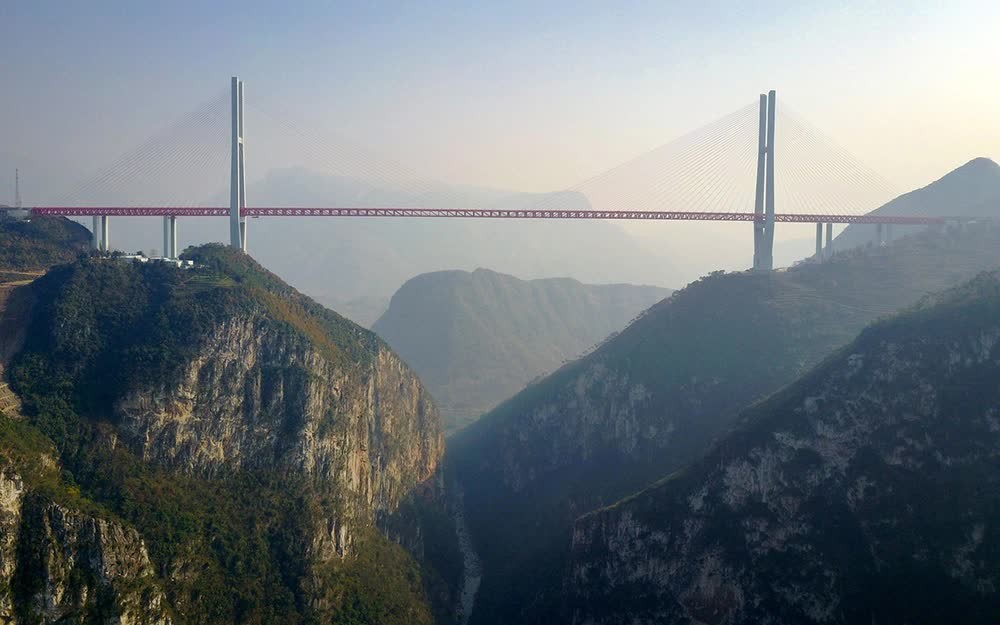 Cầu Vàng ở Đà Nẵng lọt top 14 cây cầu ngoạn mục nhất thế giới của Independent: Tuyệt tác giữa mây trời! - Ảnh 7.