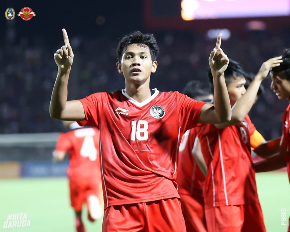 U23 Indonesia “vỡ oà” sau thông báo từ AFC về vụ 3 cầu thủ bị cấm thi đấu - Ảnh 1.