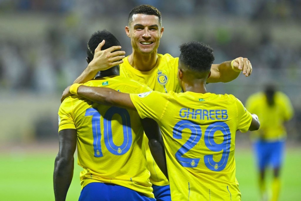 Thăng hoa tại Al Nassr, Ronaldo được trao giải thưởng danh giá - Ảnh 2.