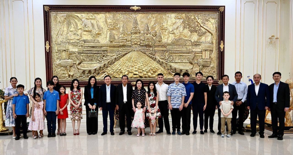 Cựu Thủ tướng Hun Sen chúc mừng cựu Thủ tướng Thái Lan Thaksin được ân xá - Ảnh 2.