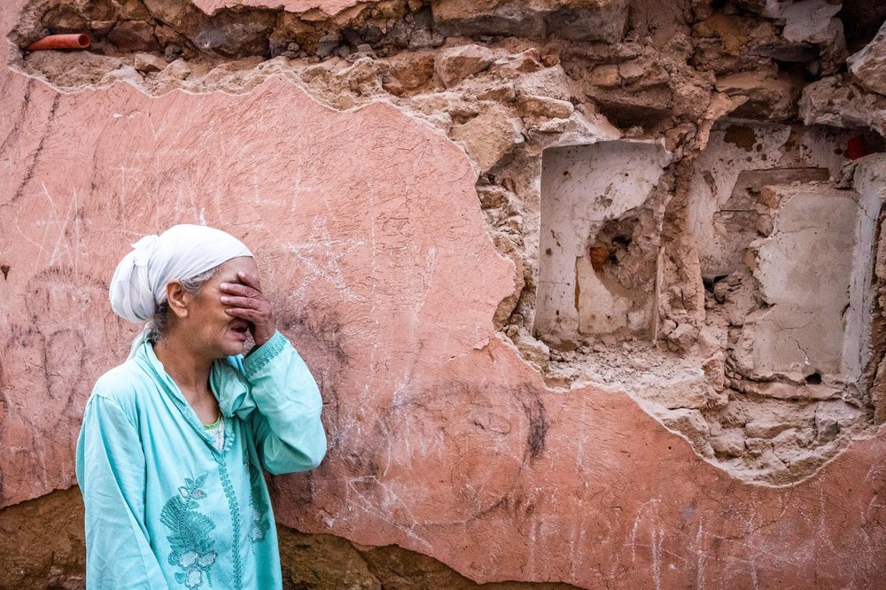 Động đất ở Maroc: Chạy đua với thời gian tìm người sống sót, cảnh hiện trường đổ nát hoang tàn - Ảnh 6.