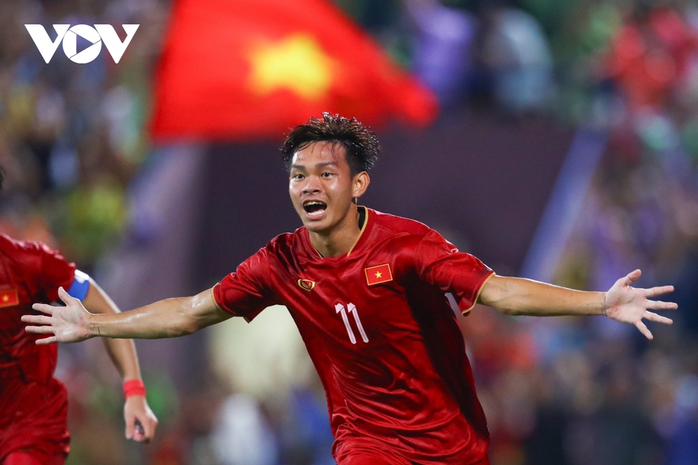 HLV Hoàng Anh Tuấn khen ngợi U23 Việt Nam, gửi thông điệp ý nghĩa tới Bùi Vĩ Hào - Ảnh 2.