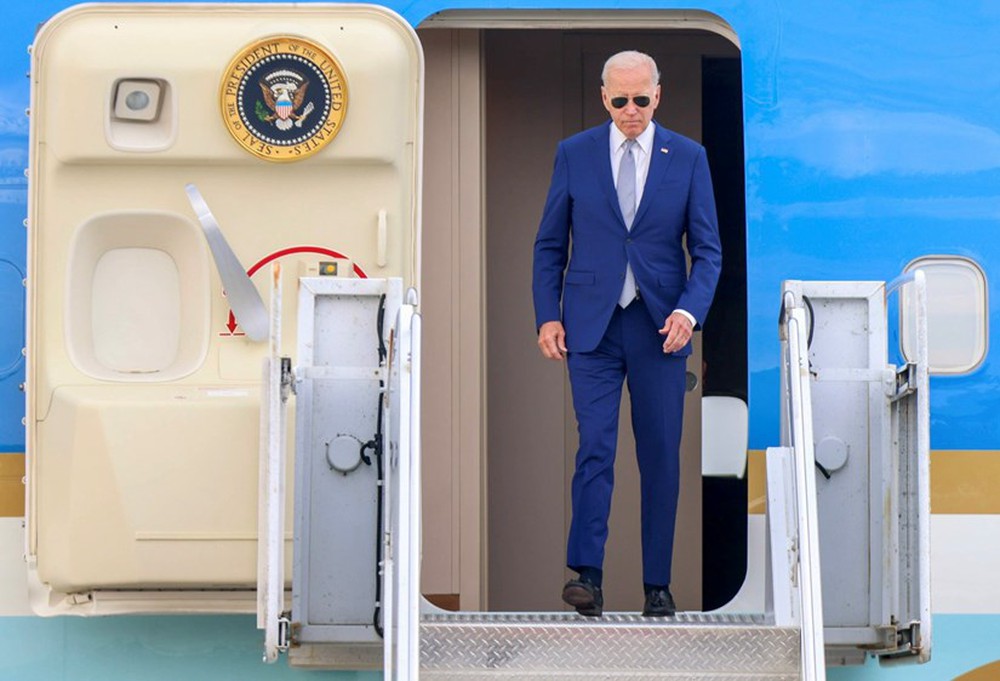 Hình ảnh Tổng thống Mỹ Joe Biden đến Hà Nội, bắt đầu chuyến thăm Việt Nam - Ảnh 3.