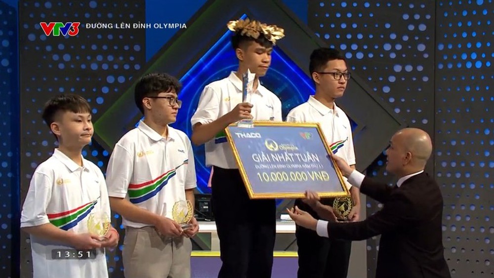 Nam sinh Quảng Ngãi xuất sắc giành vòng nguyệt quế Olympia - Ảnh 1.