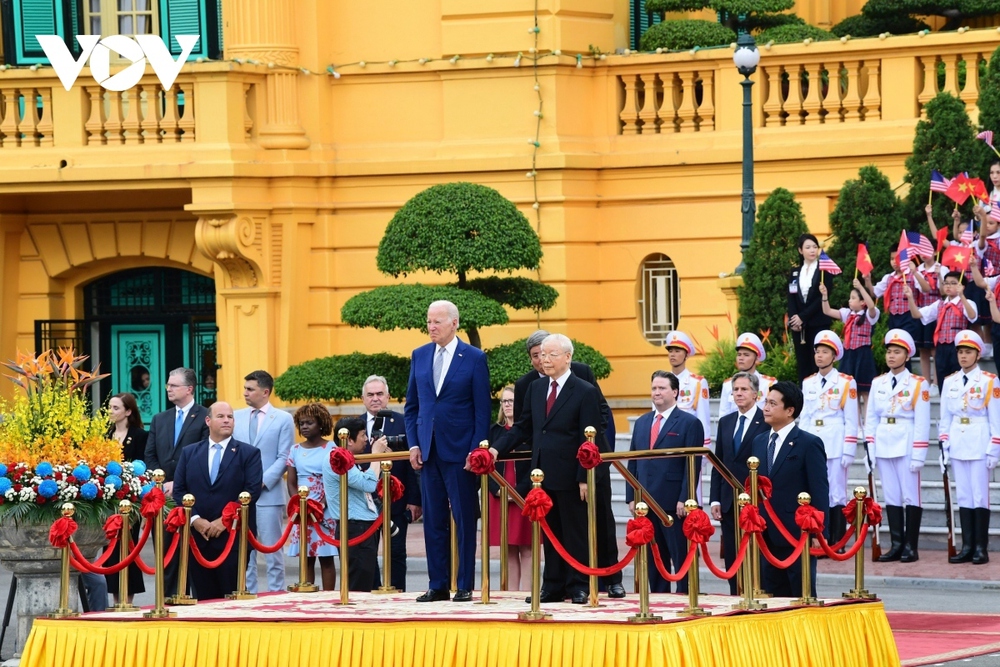 Báo chí quốc tế đánh giá tích cực chuyến thăm Việt Nam của Tổng thống Joe Biden - Ảnh 1.