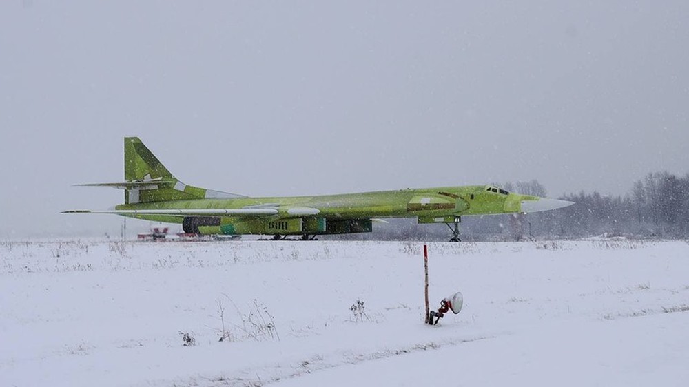 Làm cách nào Nga có thể nhận tới 4 chiếc Tu-160M ​​​​trong năm 2023? - Ảnh 2.