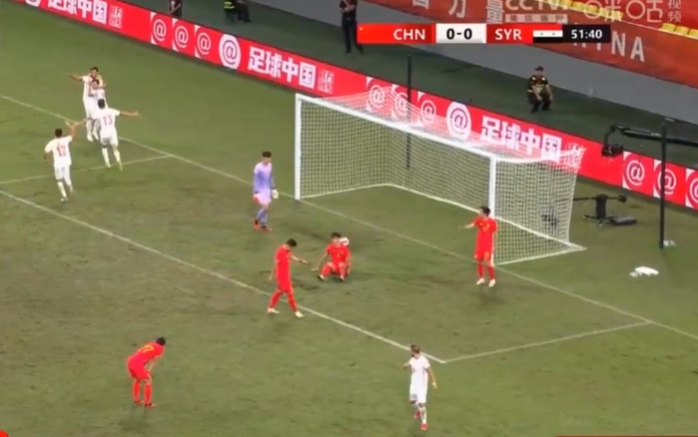 Mắc sai lầm, tuyển Trung Quốc để thua ngay sân nhà trước đại chiến tuyển Việt Nam - Ảnh 2.