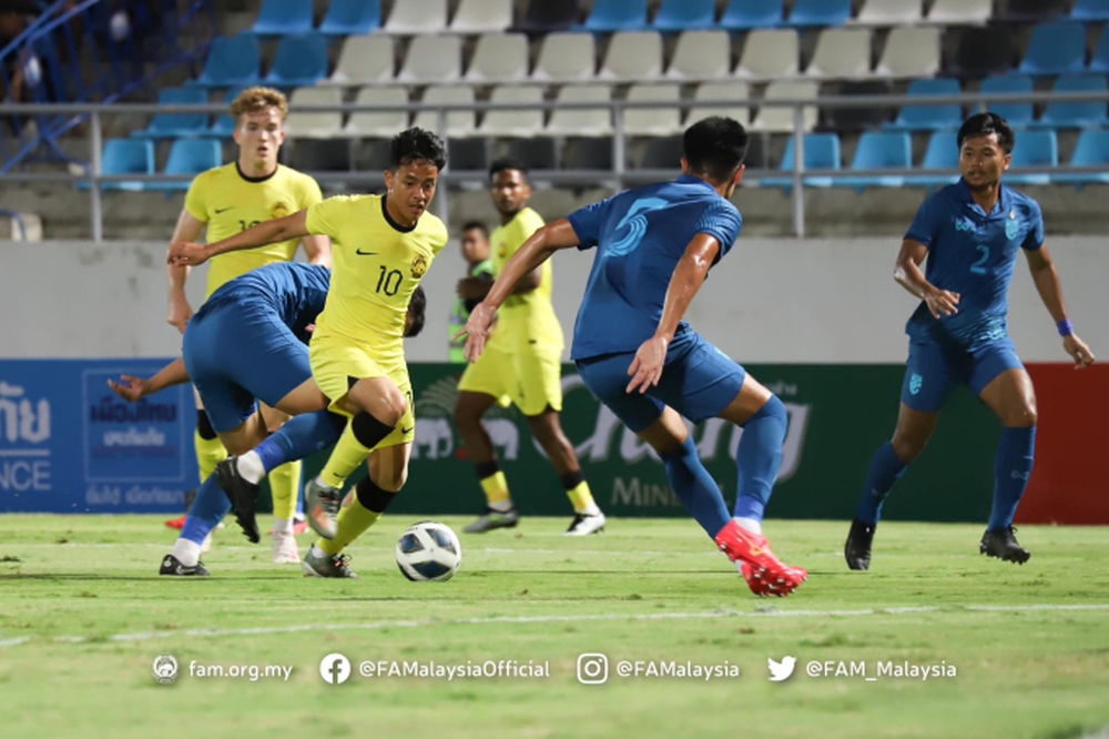 Thua đau trước Thái Lan, Malaysia dễ bị loại, lỡ cơ hội cùng U23 Việt Nam tạo cột mốc lịch sử - Ảnh 2.