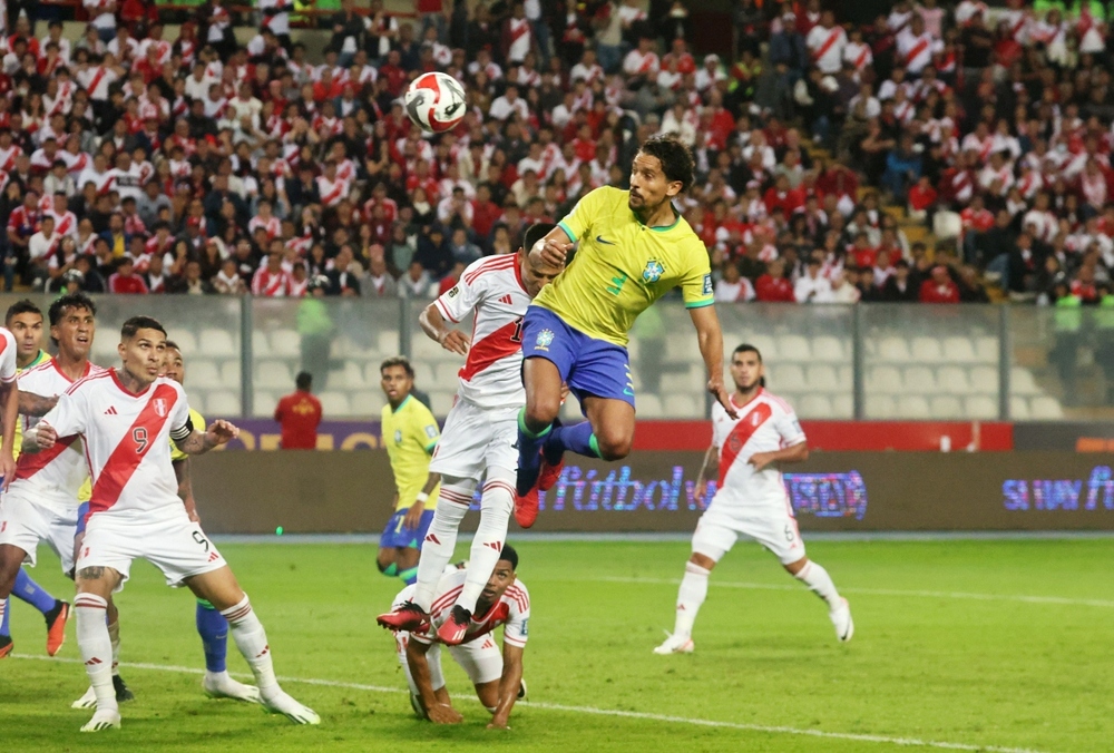 Neymar kiến tạo, Marquinhos ghi bàn phút 90, ĐT Brazil thắng nhọc ĐT Peru - Ảnh 2.