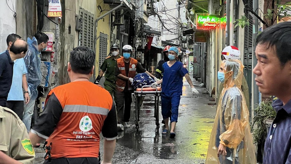 Vụ cháy chung cư mini, hơn 90 người thương vong ở Hà Nội: Ám ảnh tiếng kêu cứu trong đêm - Ảnh 3.