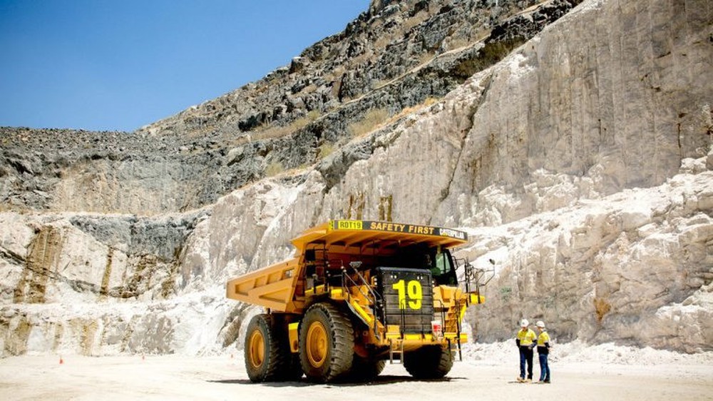 Trung Quốc lên cơn sốt đấu thầu khai thác mỏ: Giá trúng thầu cao gấp 1.000 lần khởi điểm, 11.000 công ty tham gia - Ảnh 1.