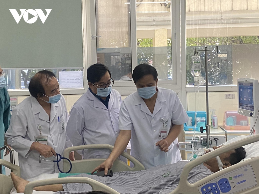 Vụ cháy chung cư mini ở Thanh Xuân: 24 người đang cấp cứu ở Bệnh viện Bạch Mai - Ảnh 3.