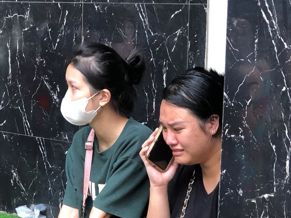 Vụ cháy chung cư mini tại Hà Nội: Mòn mỏi chờ tin người thân mất liên lạc - Ảnh 3.
