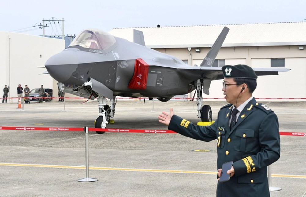 Thêm hàng chục tiêm kích F-35 xuất hiện tại Đông Bắc Á - Ảnh 1.