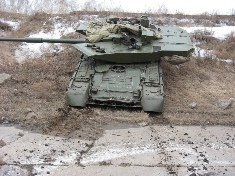Xe tăng T-80 sẽ được tái sản xuất với cấu hình siêu đặc biệt? - Ảnh 1.