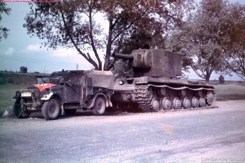 Chiếc xe tăng được mệnh danh quái vật Nga từng khiến Đức Quốc xã khiếp sợ - Ảnh 4.