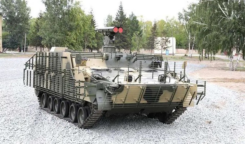 BT-3F với tên lửa Kornet trở thành sát thủ của xe tăng NATO - Ảnh 1.