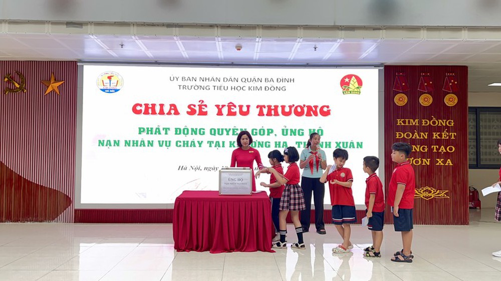 Xúc động phút Hà Nội tưởng niệm 56 nạn nhân tử vong vụ cháy chung cư mini phố Khương Hạ - Ảnh 9.