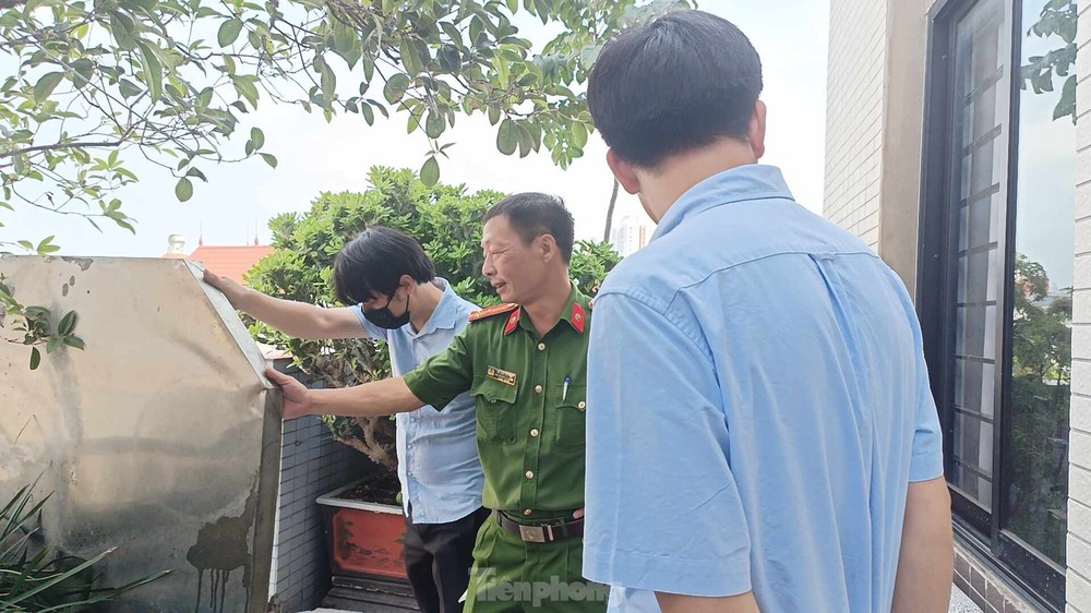 Theo đoàn liên ngành kiểm tra chung cư mini, nhà cho thuê trọ ở Hà Nội - Ảnh 12.