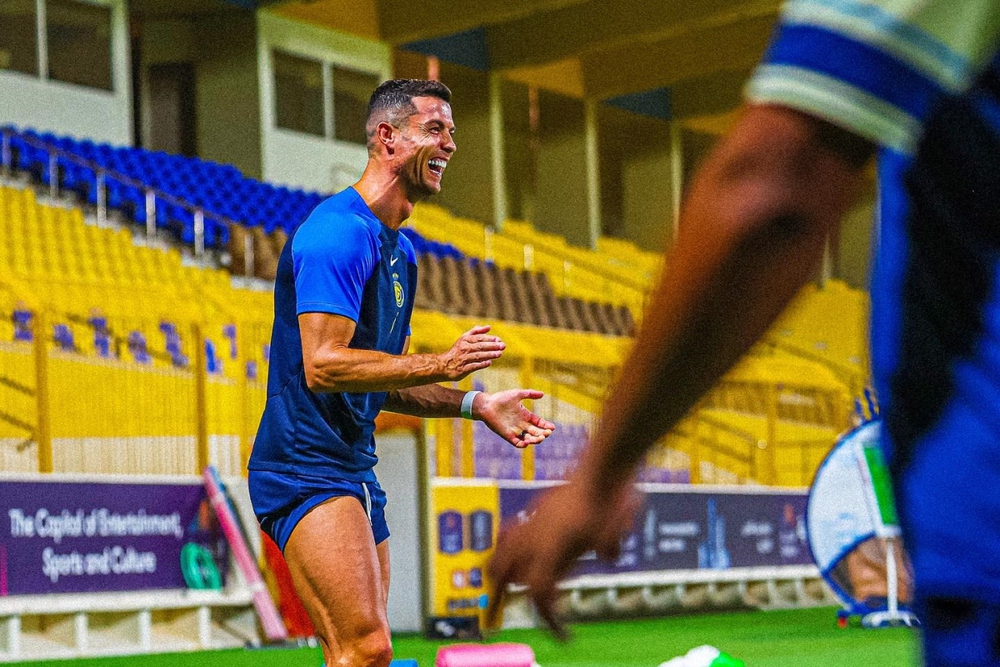 Cristiano Ronaldo excitedly prepares for his debut match in the AFC Champions League - Photo 2.