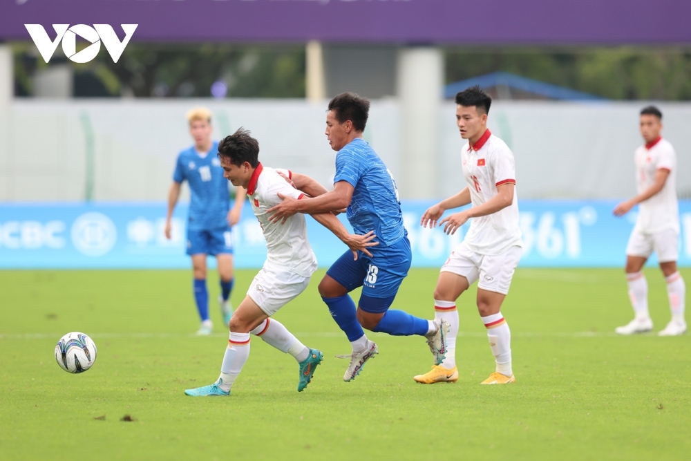 Trực tiếp Olympic Việt Nam 2-0 Olympic Mông Cổ: Quốc Việt lập cú đúp - Ảnh 1.