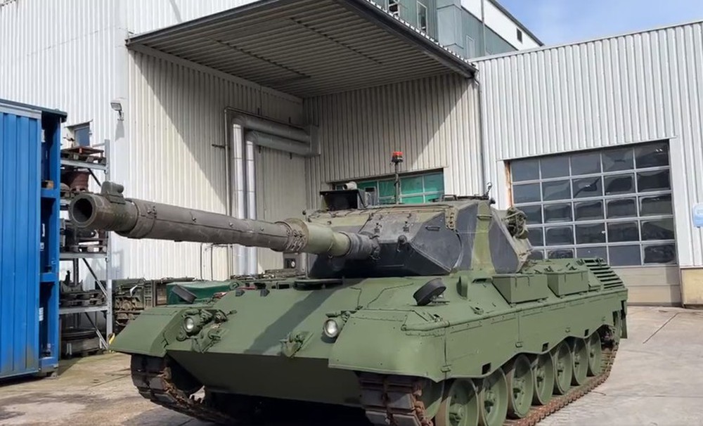Binh sĩ Ukraine nổi giận với xe tăng Leopard 1A5 - Ảnh 5.