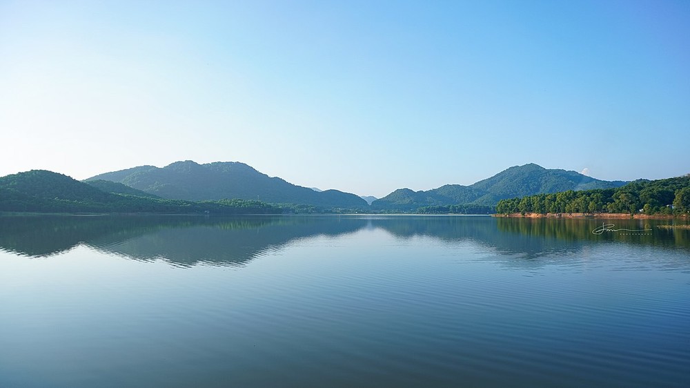 Phát hiện hồ Tuyền Lâm thu nhỏ ngay gần Hà Nội, không cần đi Đà Lạt, chỉ cần lái xe chưa đến 1 tiếng - Ảnh 2.