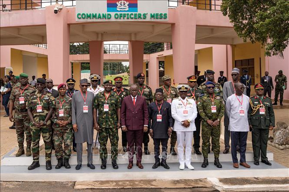 ECOWAS để ngỏ khả năng sử dụng vũ lực nếu chính quyền quân sự ở Niger không nhượng bộ - Ảnh 1.