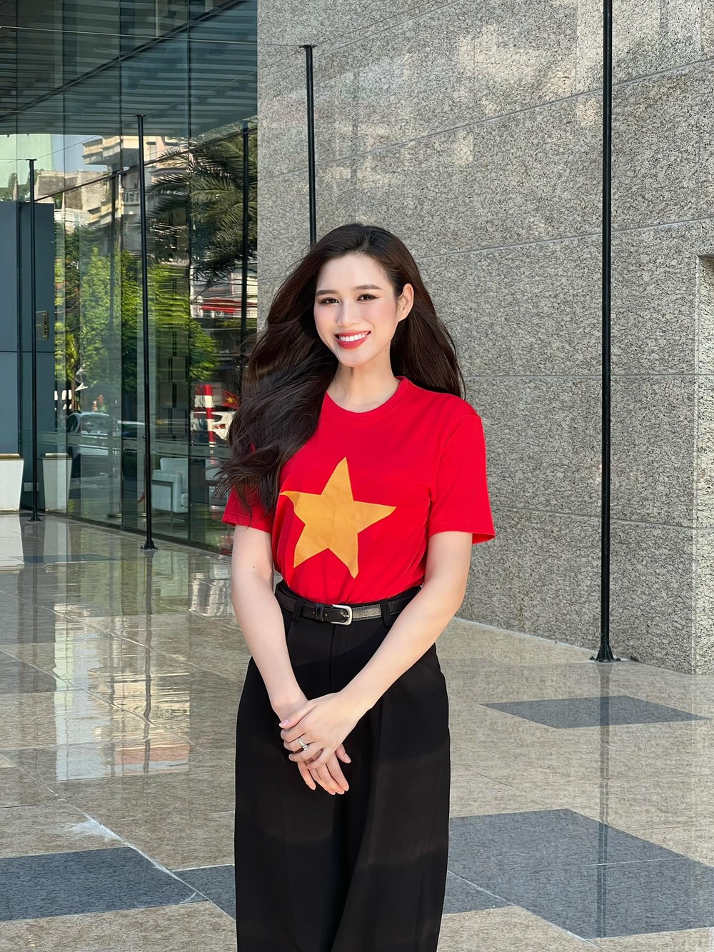 Dàn hoa, á hậu mặc áo dài trong kỳ nghỉ lễ Quốc khánh