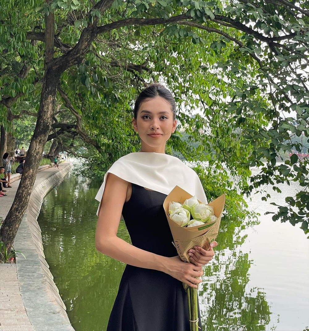 Dàn hoa, á hậu mặc áo dài trong kỳ nghỉ lễ Quốc khánh - Ảnh 13. Dàn hoa, á hậu mặc áo dài trong kỳ nghỉ lễ Quốc khánh - Ảnh 13.