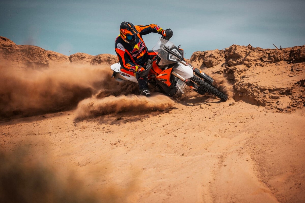 KTM 890 Adventure R Rally 2024 chính thức lộ diện, giới hạn 700 chiếc - Ảnh 6.